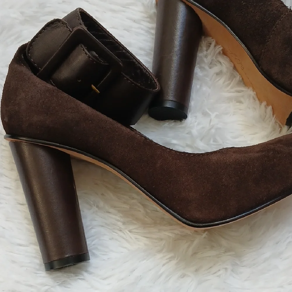 L.L. Bean Dark Brown Women's Ankle Strap‎  Heels Size 6.5 M